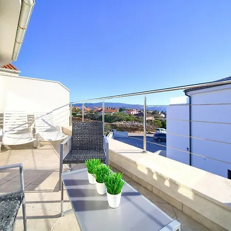 Calma 2 Hotel Krk Town
